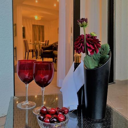 Villa Josephine บาเดนไวเลอร์ ภายนอก รูปภาพ